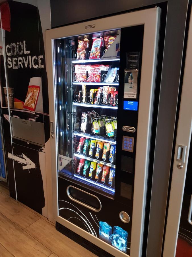 Ibis Budget Marseille Vitrolles Витроль Экстерьер фото