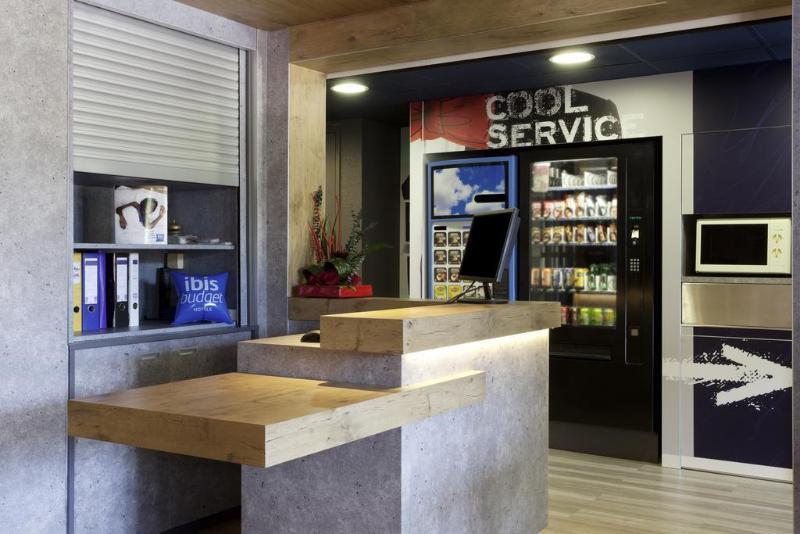 Ibis Budget Marseille Vitrolles Витроль Экстерьер фото