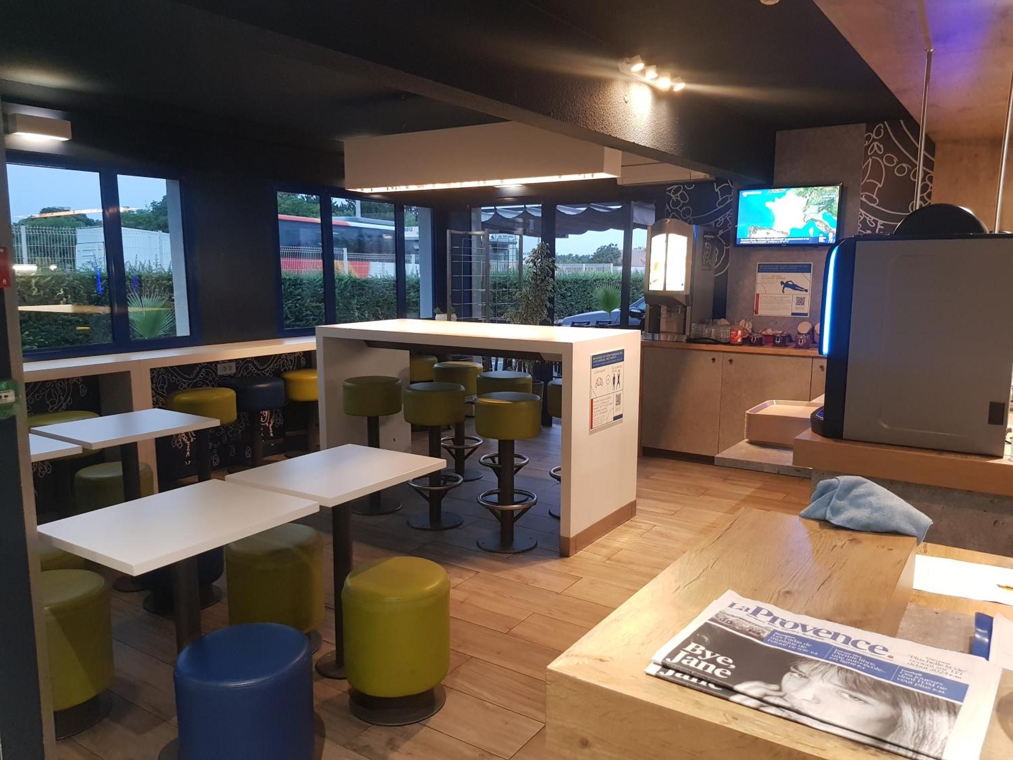 Ibis Budget Marseille Vitrolles Витроль Экстерьер фото