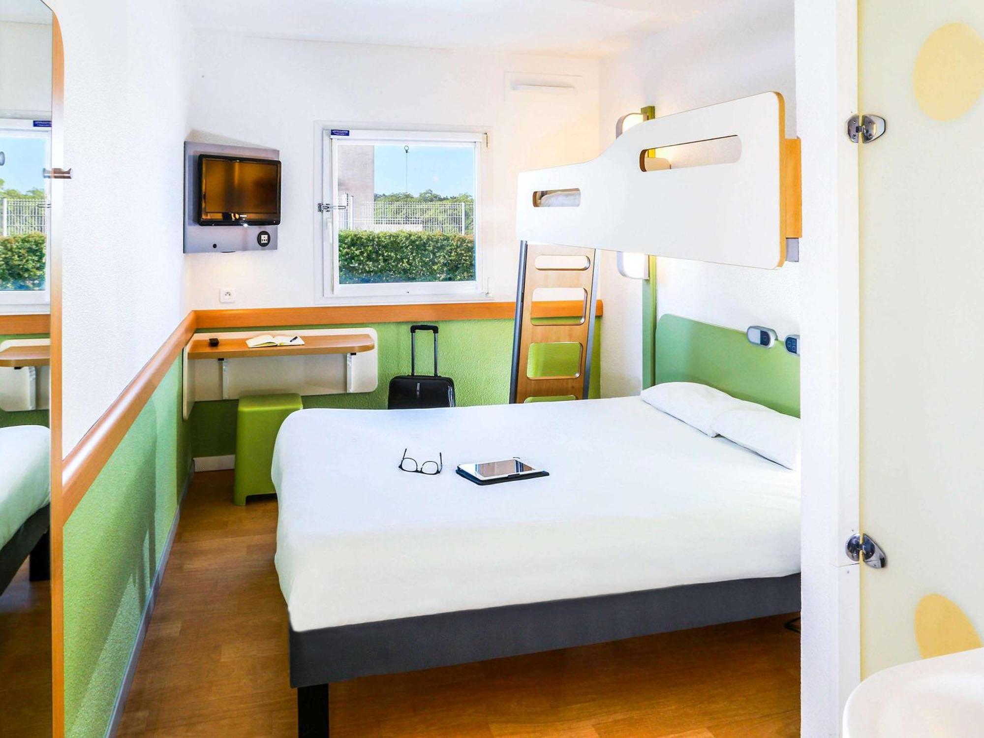 Ibis Budget Marseille Vitrolles Витроль Экстерьер фото