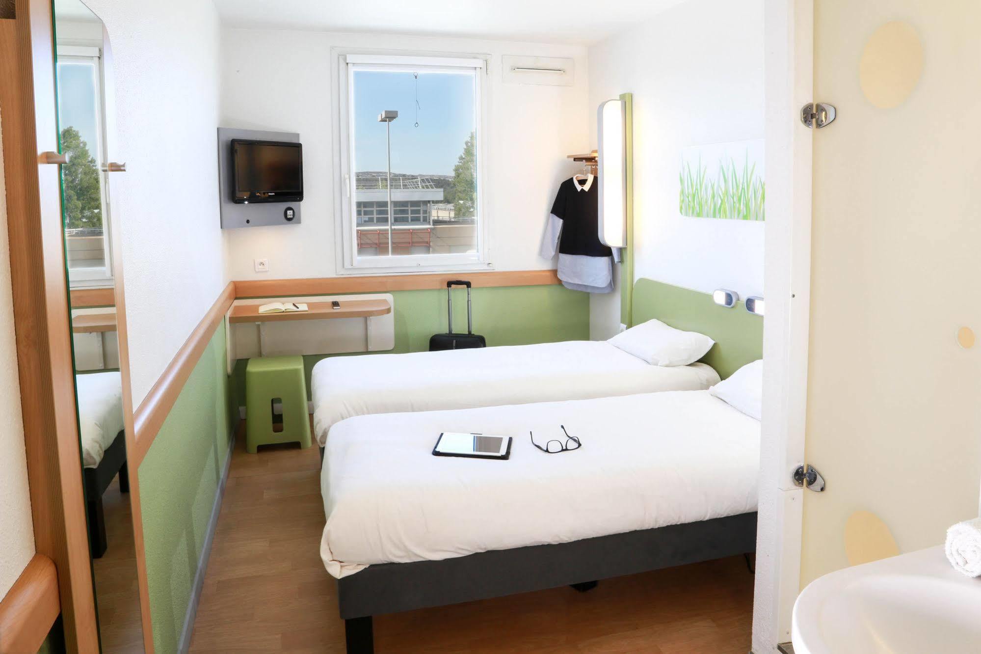 Ibis Budget Marseille Vitrolles Витроль Экстерьер фото