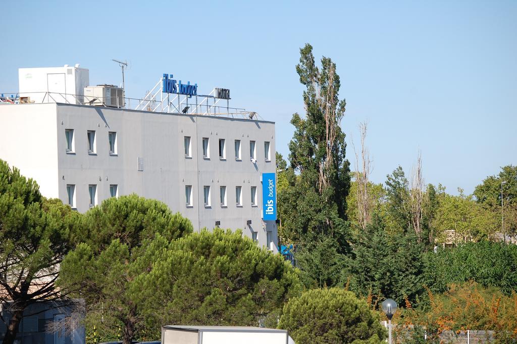 Ibis Budget Marseille Vitrolles Витроль Экстерьер фото
